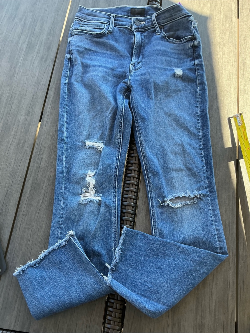 MOTHER The Mid Rise Dazzler Ankle Fray, size 27 - Picture 4 of 12